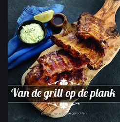 Van de grill op de plank